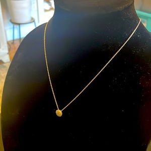 Silver tone necklace